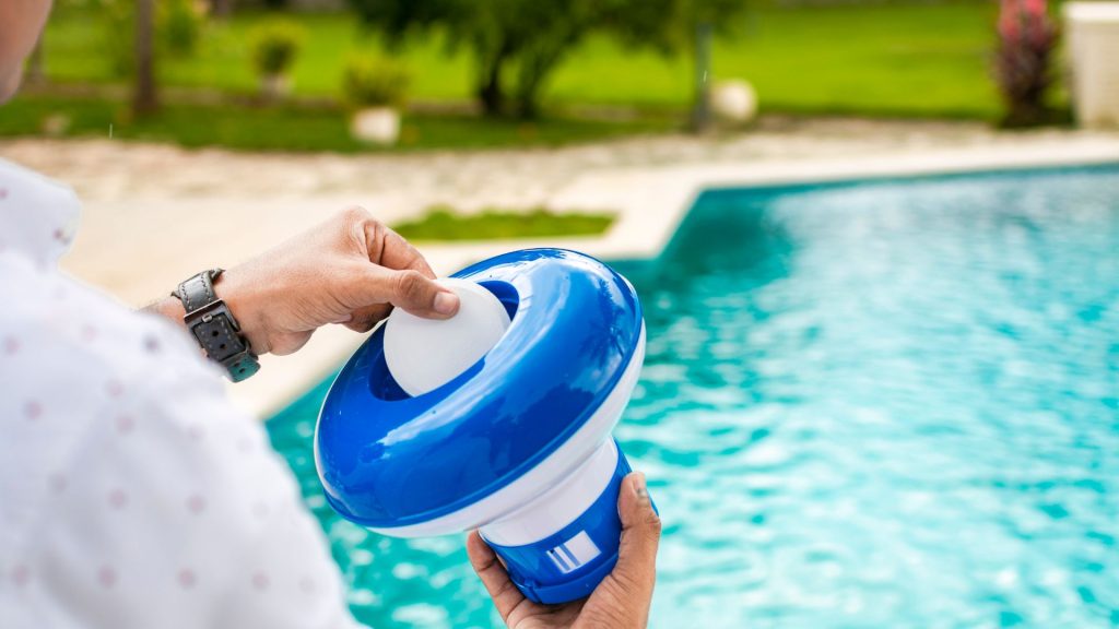 Pasos mantenimiento piscinas